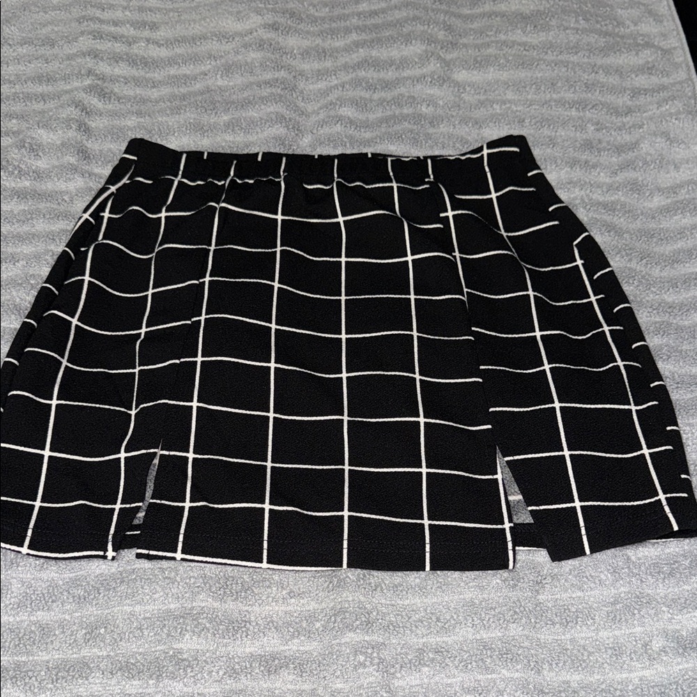 SHEIN Black and White Grid Mini Skirt